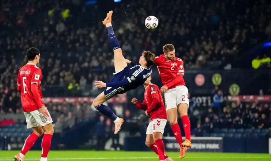 库里狂怒,争议三分被,少年球员情,乐彩,乐彩体育,LeCai,乐彩体育官网