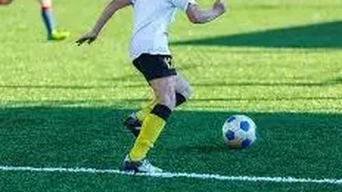 1950年哈工学子孙家栋食堂红烧肉一餐，开启人生新篇章